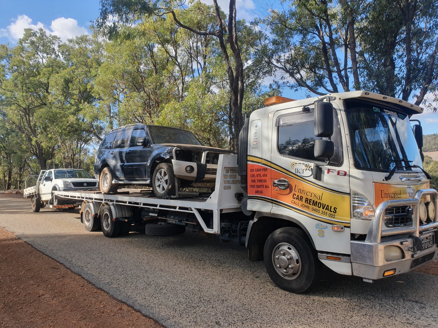 Tow truck towing 4WD Perth Towing and Tow Truck Services